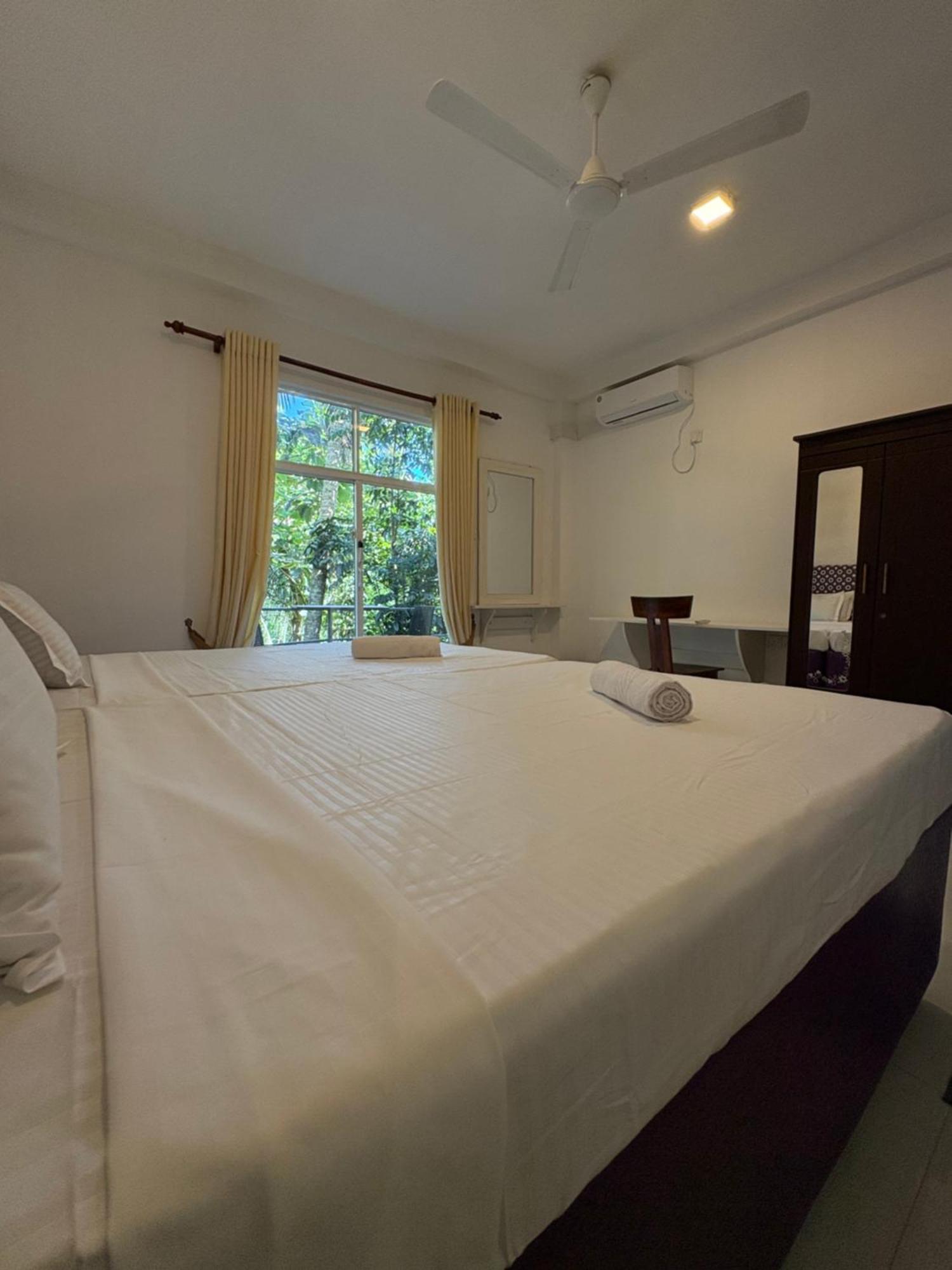 Wake N Flow, Weligama Exterior foto